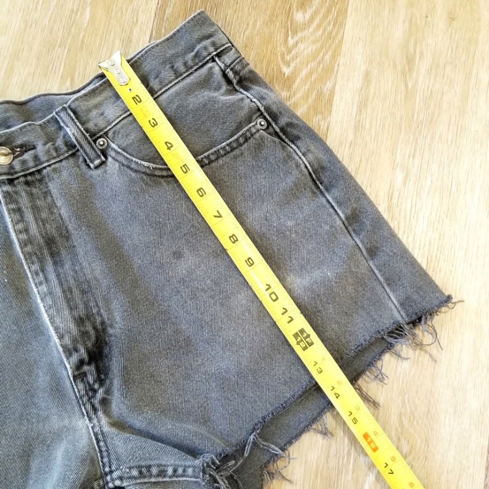 Levi's 505 Denim Jean Cutoff Shorts 10" Rise Black Wash Distressed Frayed - Picture 5 of 13